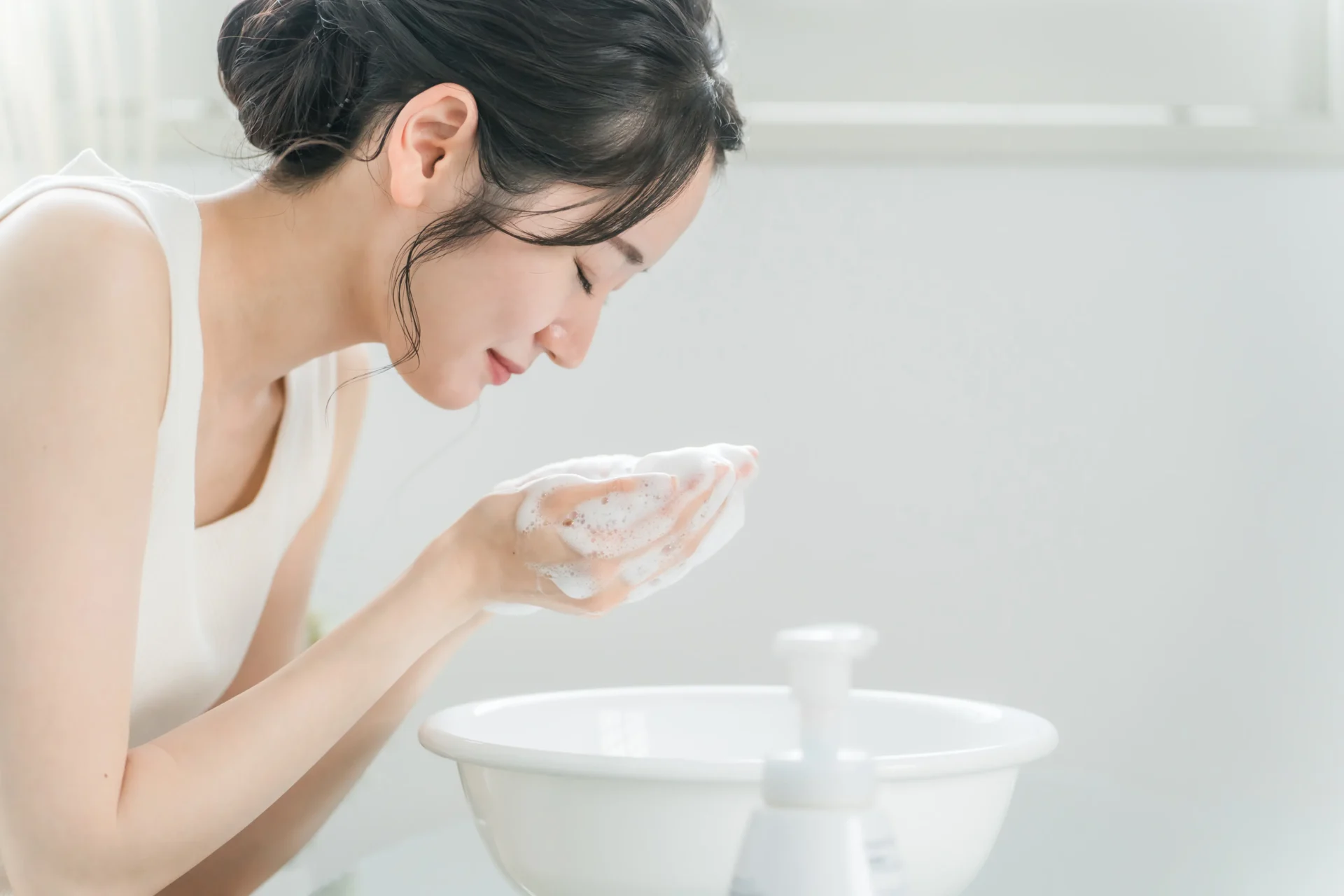 洗顔・麻酔(必要に応じて)